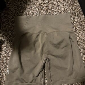 Oner Active Moss Brown effortless shorts